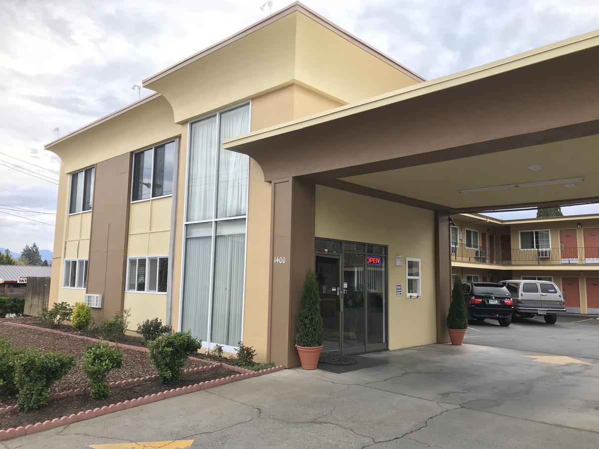 Sunset Inn Grants Pass Eksteriør billede