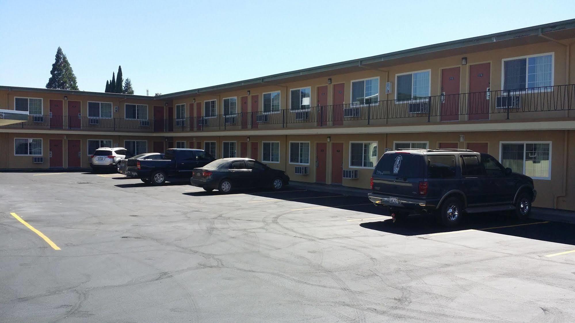 Sunset Inn Grants Pass Eksteriør billede
